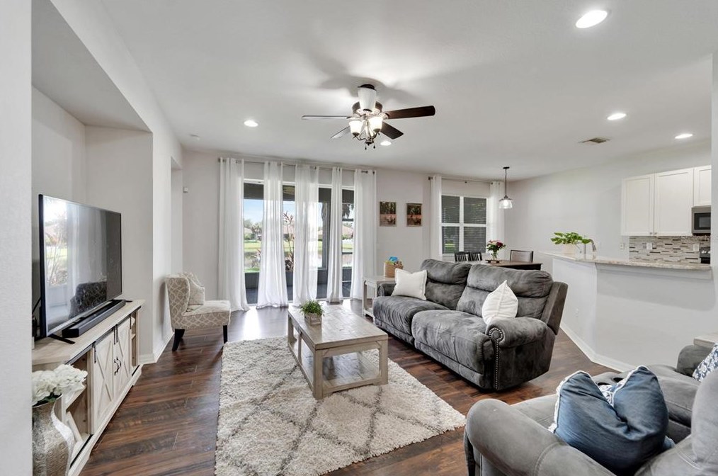 11045 Holly Cone Dr, Riverview FL  33569-2013 exterior