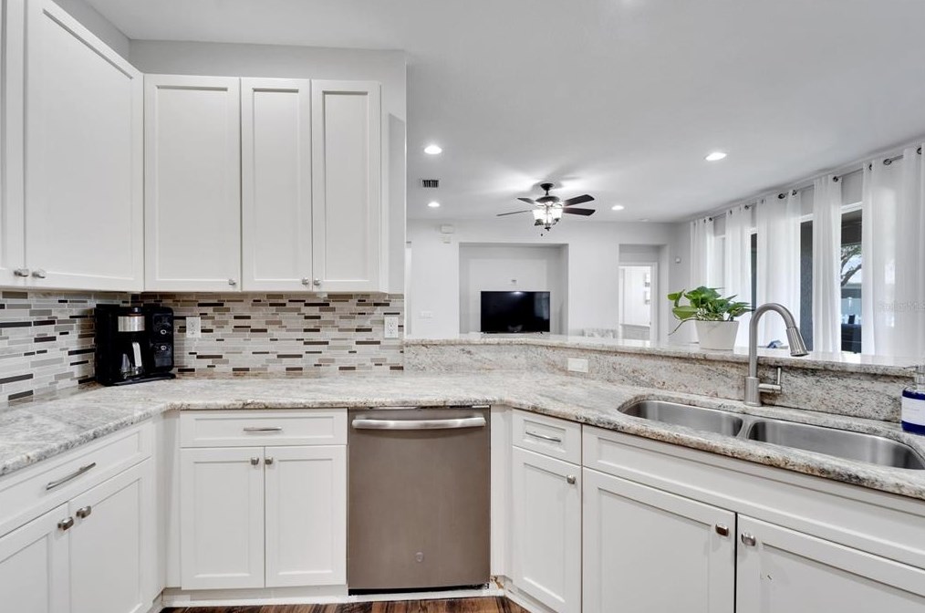 11045 Holly Cone Dr, Riverview FL  33569-2013 exterior