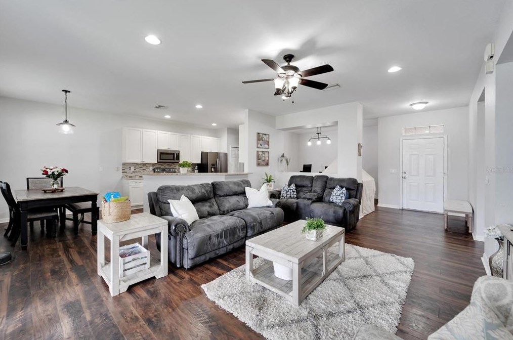 11045 Holly Cone Dr, Riverview FL  33569-2013 exterior