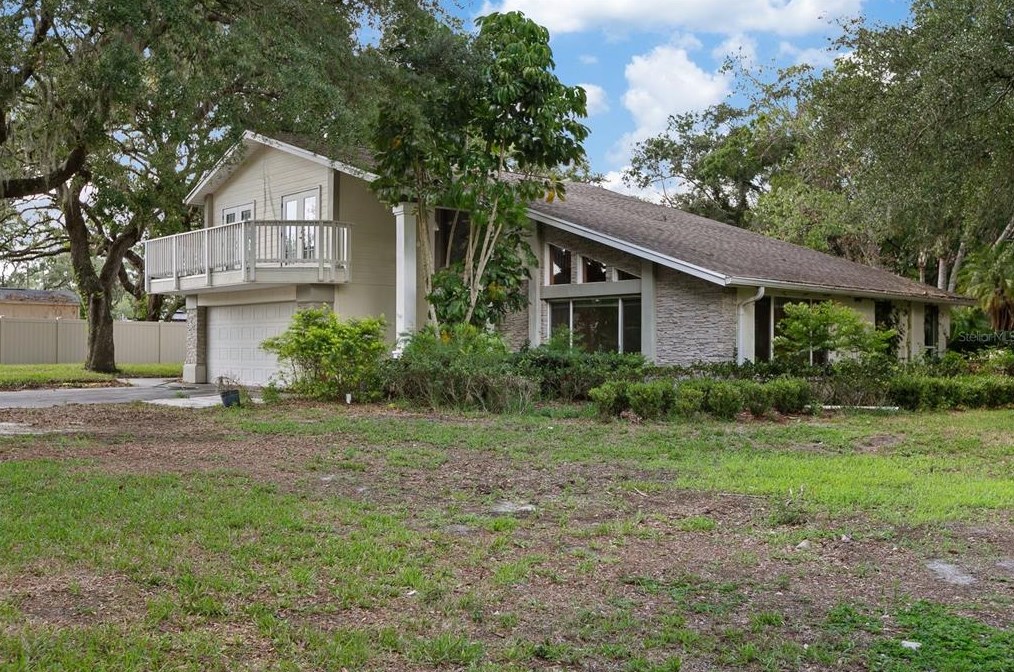 9350 Yellow Lake Dr, New Port Richey, FL 34654