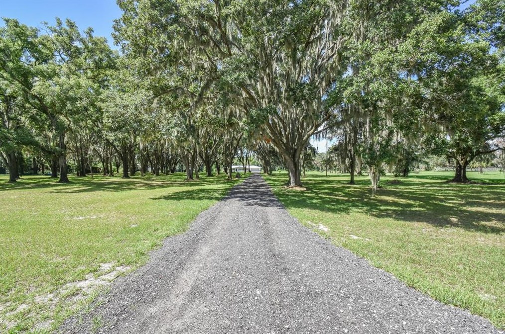 809 E Keysville Rd, Plant City, FL 33567