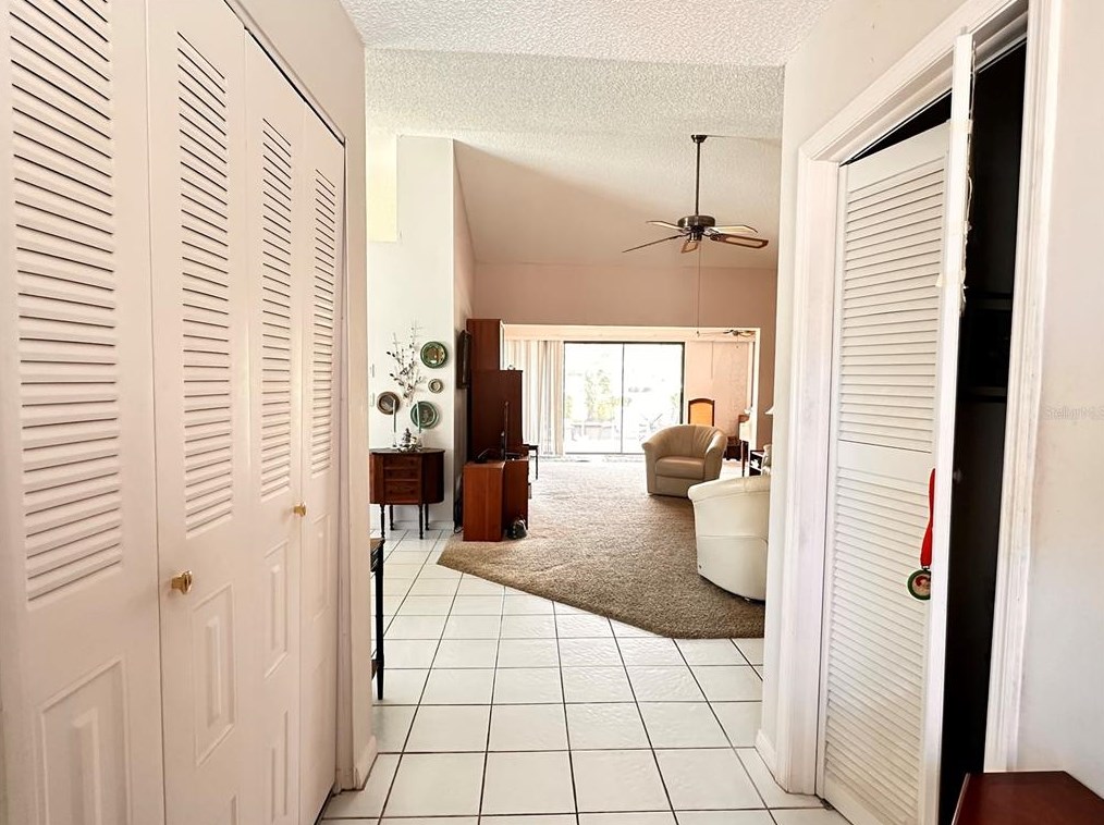 1621 Faxton Dr, Ruskin, FL 33573