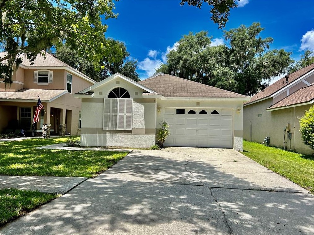 5611 Tanagerlake Rd #rd, Lithia, FL 33547