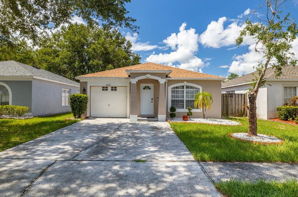 1031 Lake Shore Ranch Dr, Seffner, FL 33584