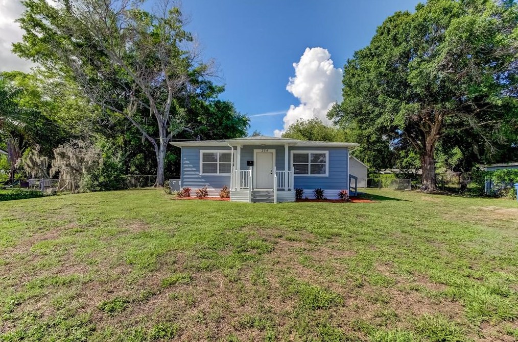 204 6th Ave Nw, Ruskin, FL 33570
