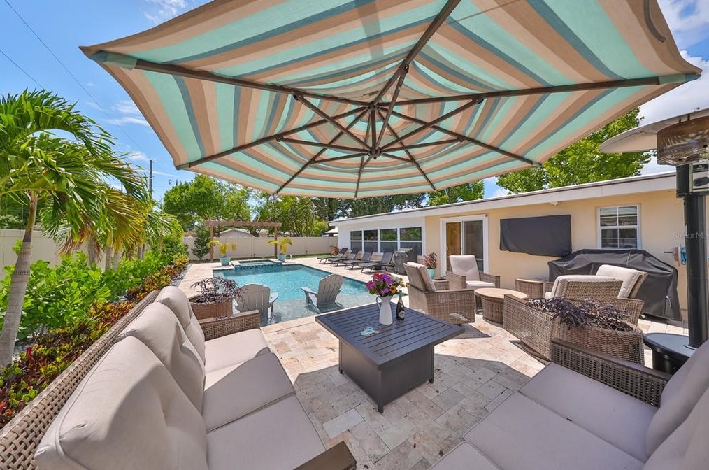 6180 42nd Ave, Saint Petersburg, FL 33709-5230