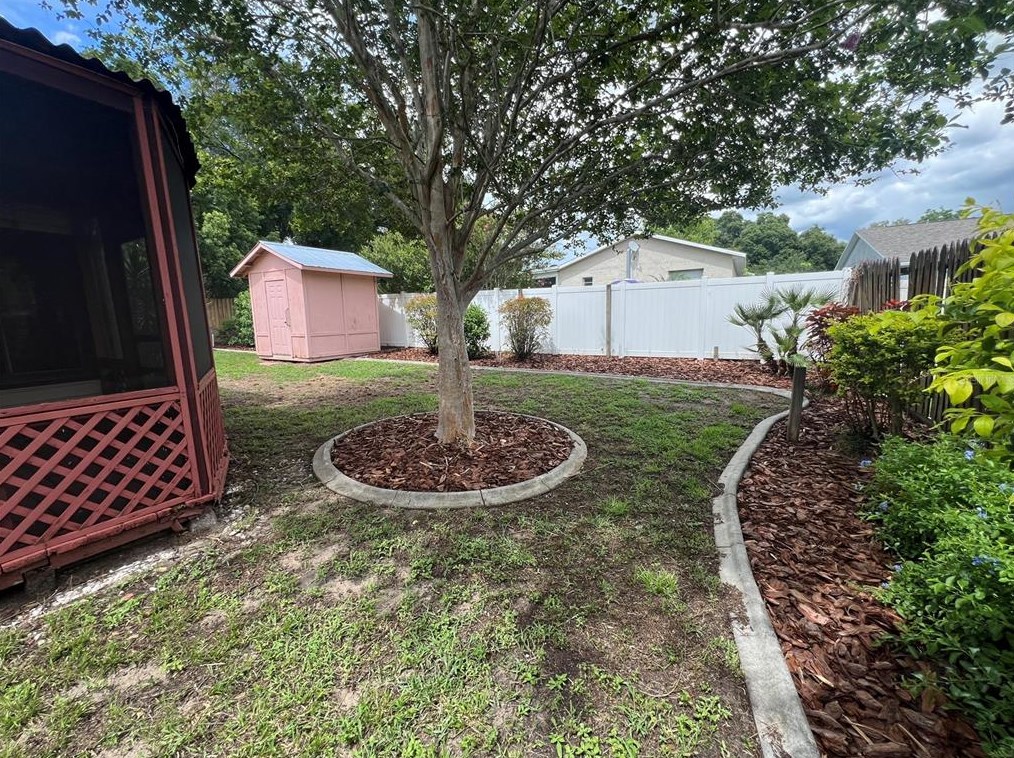 2812 Linden Tree St, Seffner, FL 33584