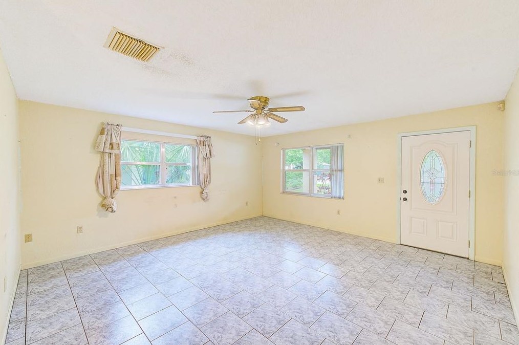 509 7th Ave, Largo, FL 33770-5022