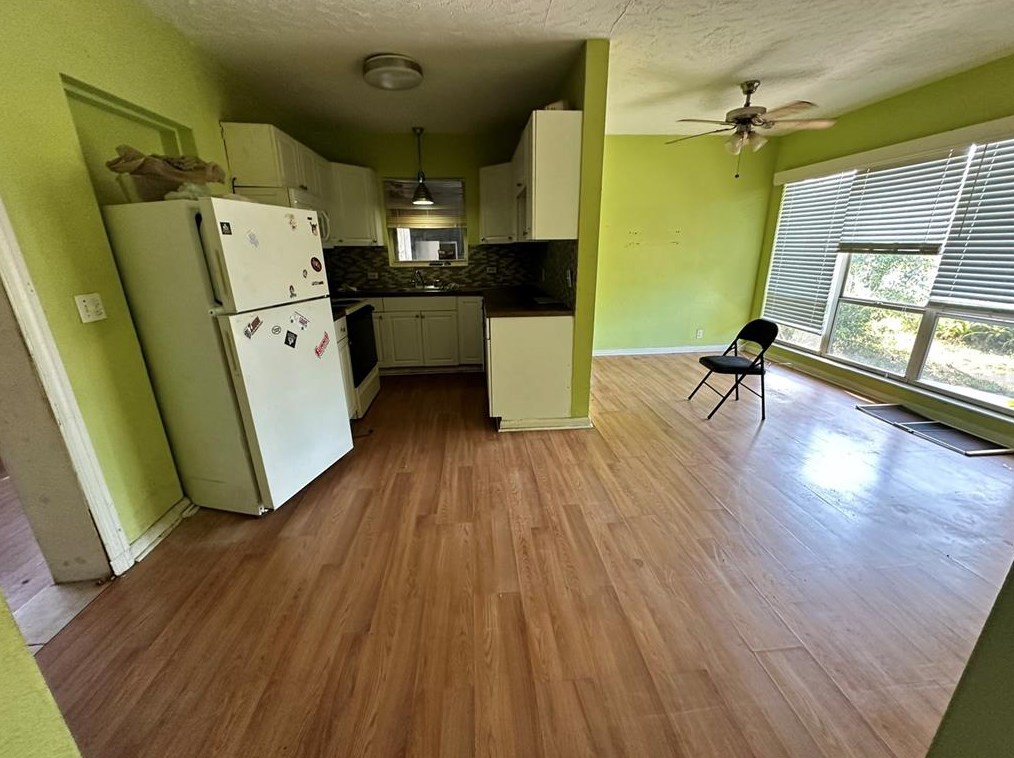 810 40th Ave, Saint Petersburg, FL 33703-4631