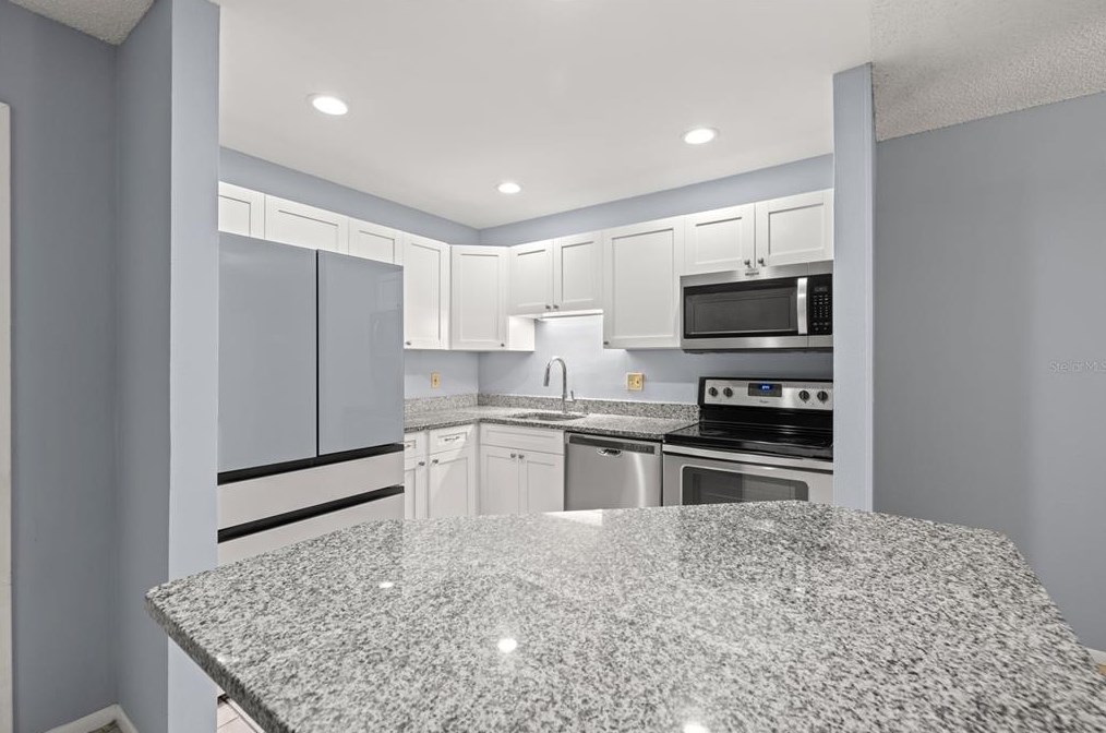 6008 Laketree Ln #c, Tampa, FL 33617