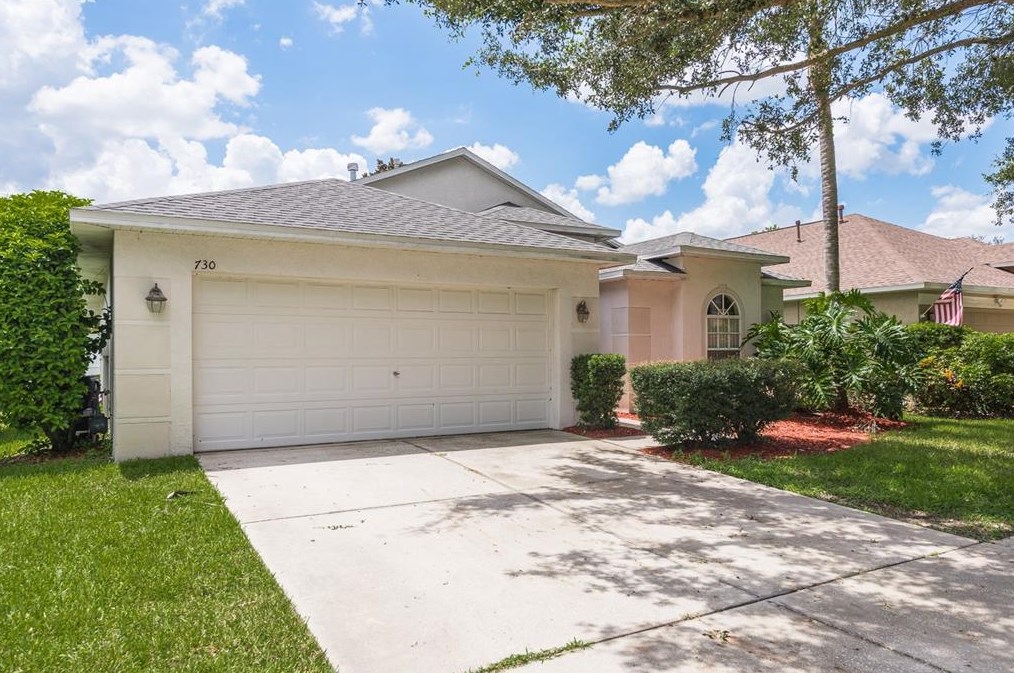 730 Straw Lake Dr, Brandon, FL 33510