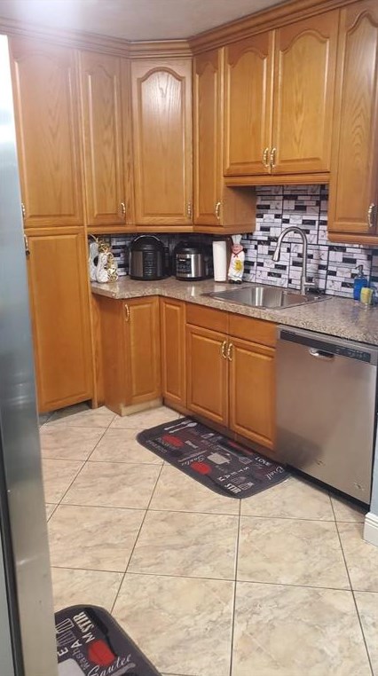 3262 50th Ave, Saint Petersburg, FL 33714-3023