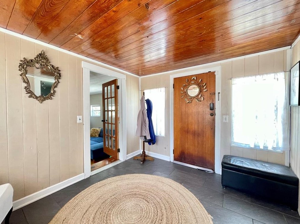 1907 Clifton St, Tampa FL  33610-4324 exterior