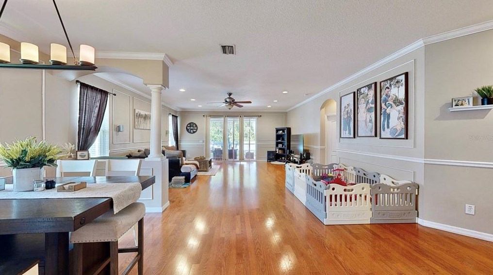 9816 Laurel Ledge Dr, Riverview FL  33569-5596 exterior