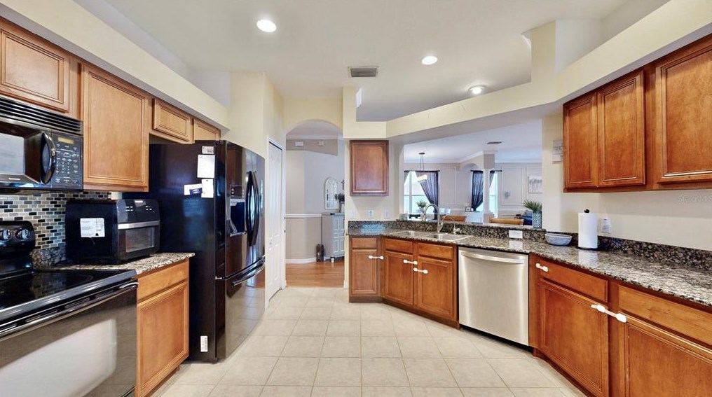 9816 Laurel Ledge Dr, Riverview FL  33569-5596 exterior