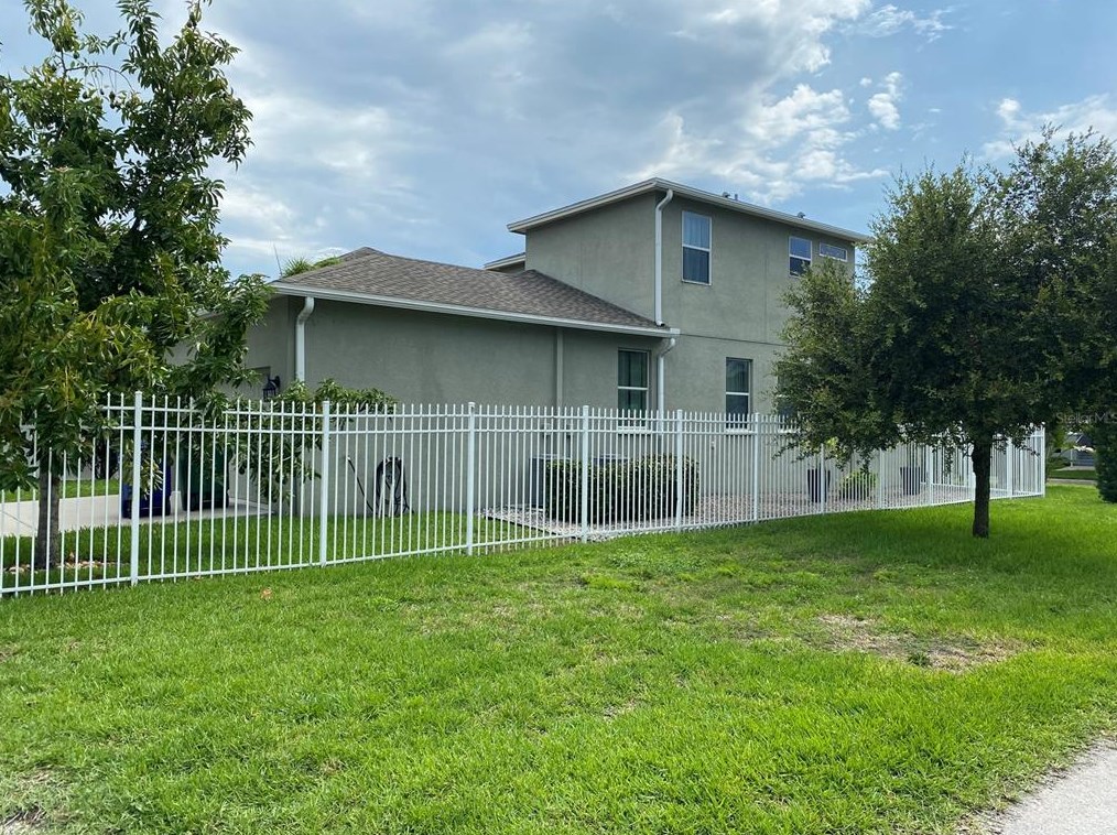 809 Oregon Ave, Tampa FL  33606-2867 exterior