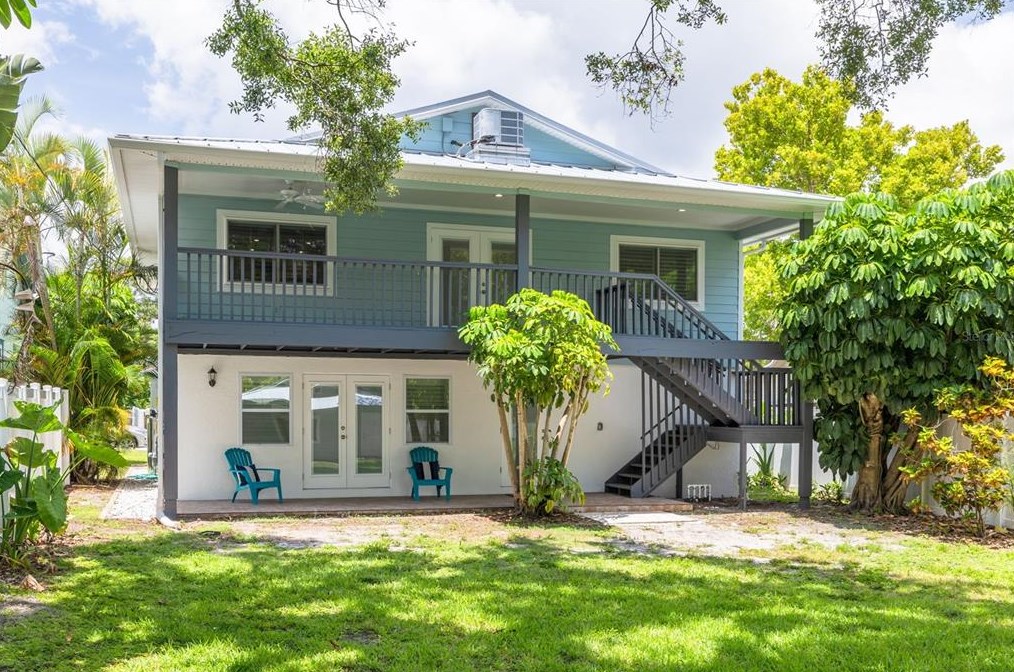 720 32nd Ave, Saint Petersburg, FL 33704-1214