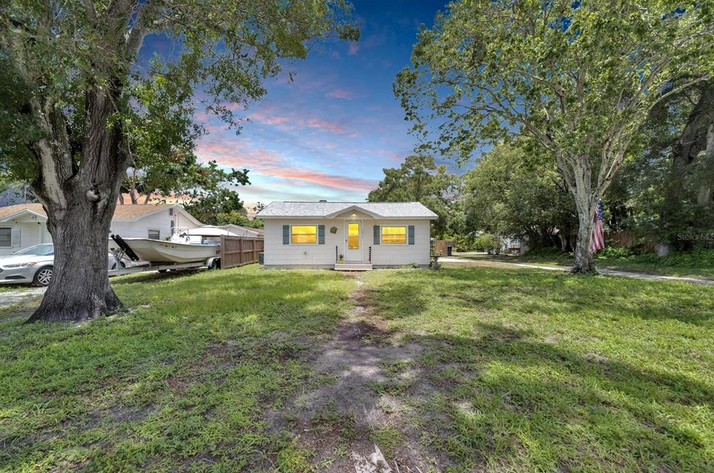 4611 42nd Ave, Saint Petersburg, FL 33714-3423