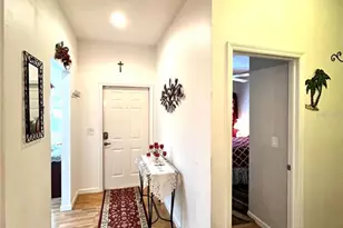 35226 Janine Dr, Zephyrhills, FL 33541 - Photo 8