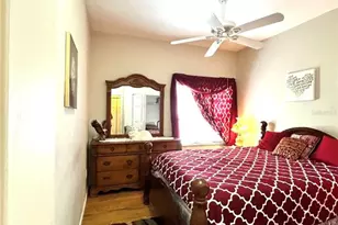 35226 Janine Dr, Zephyrhills, FL 33541 - Photo 28