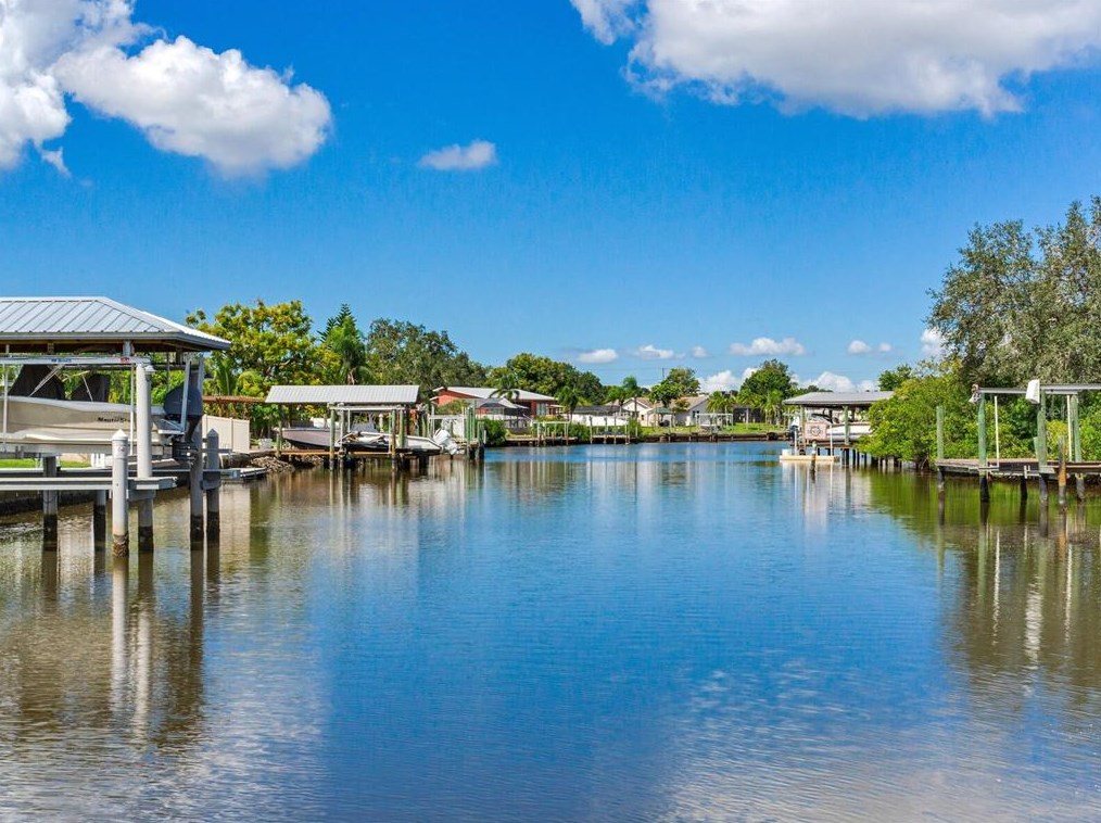 6430 Golf And Sea Blvd, Ruskin, FL 33572