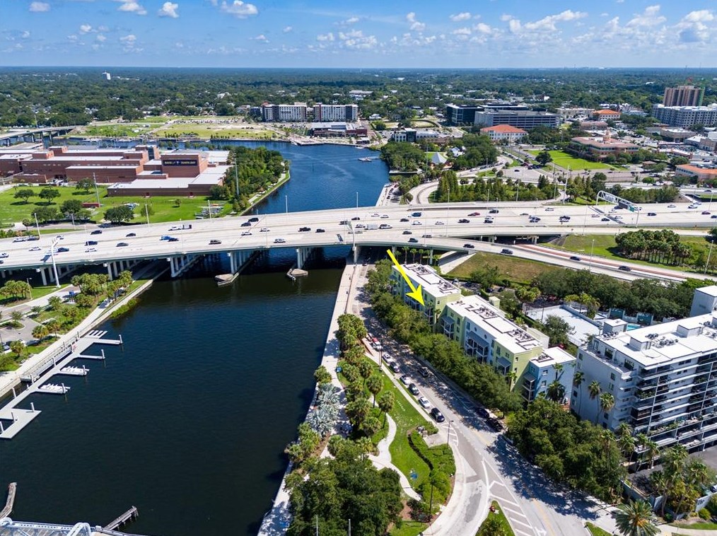 1501 Doyle Carlton Dr, Tampa FL  33602-4303 exterior