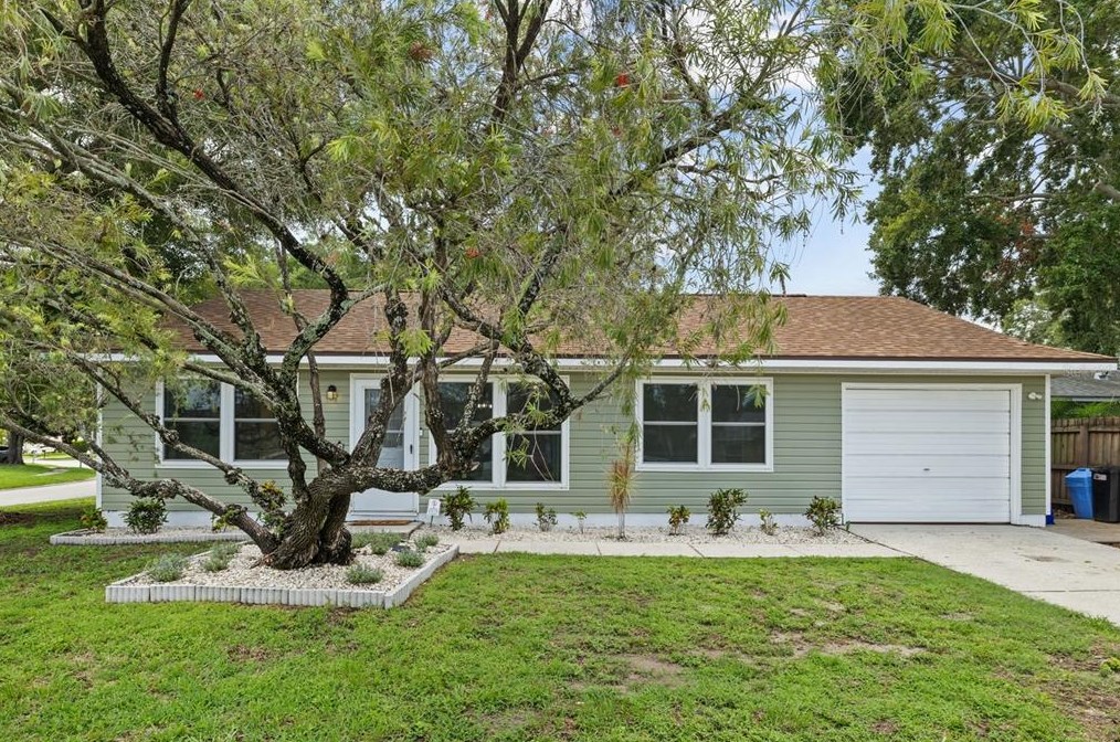 6500 Briar Ridge Ct N, Pinellas Park, FL 33782