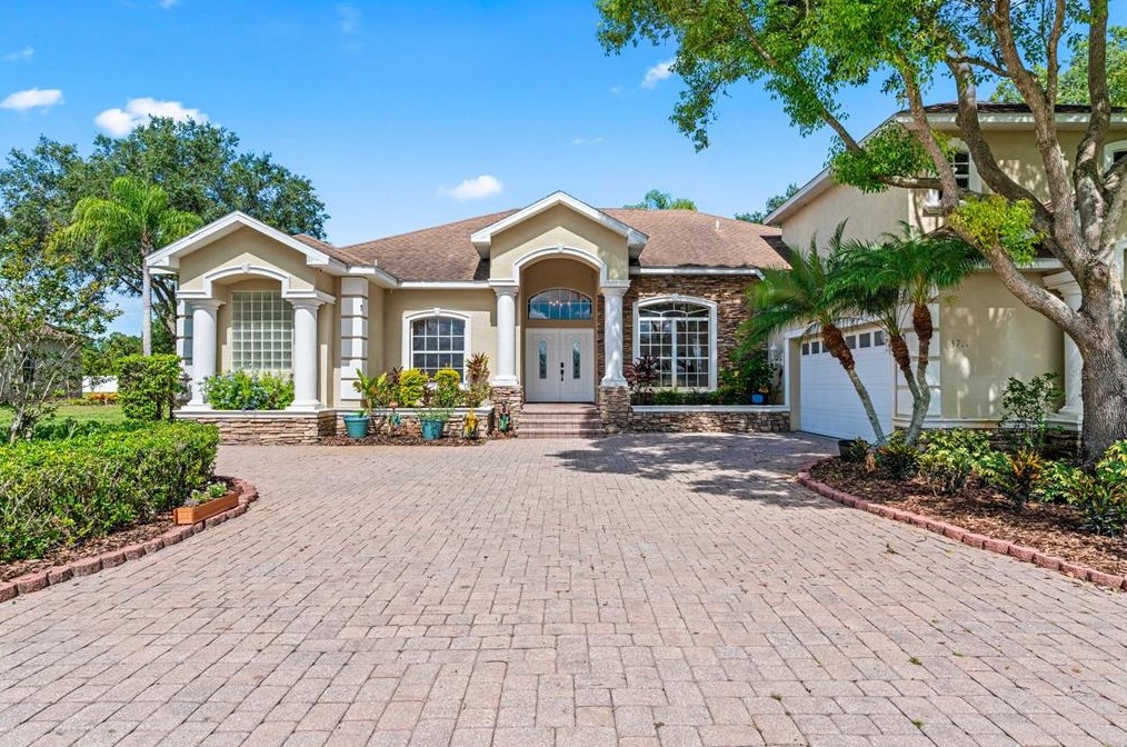 3711 Quail Nesting Pl, Plant City, FL 33565