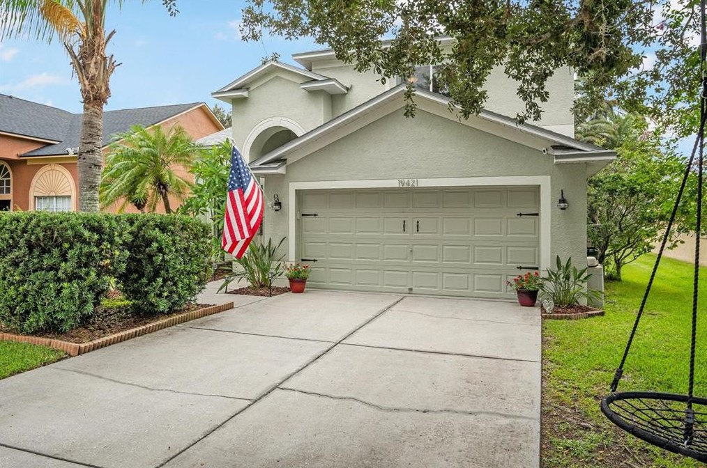 19421 Sandy Springs Cir, Lutz, FL 33558-9736