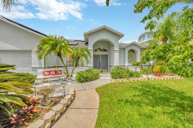 22725 Arborglen Ct, Lutz, FL 33549