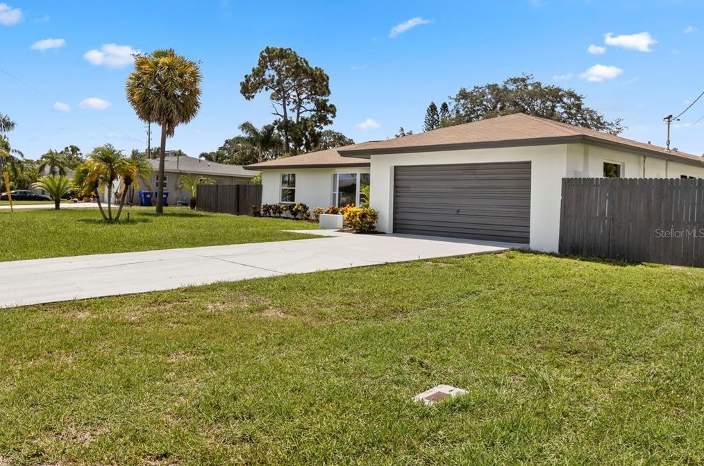 340 Crosswinds Dr, Palm Harbor, FL 34683