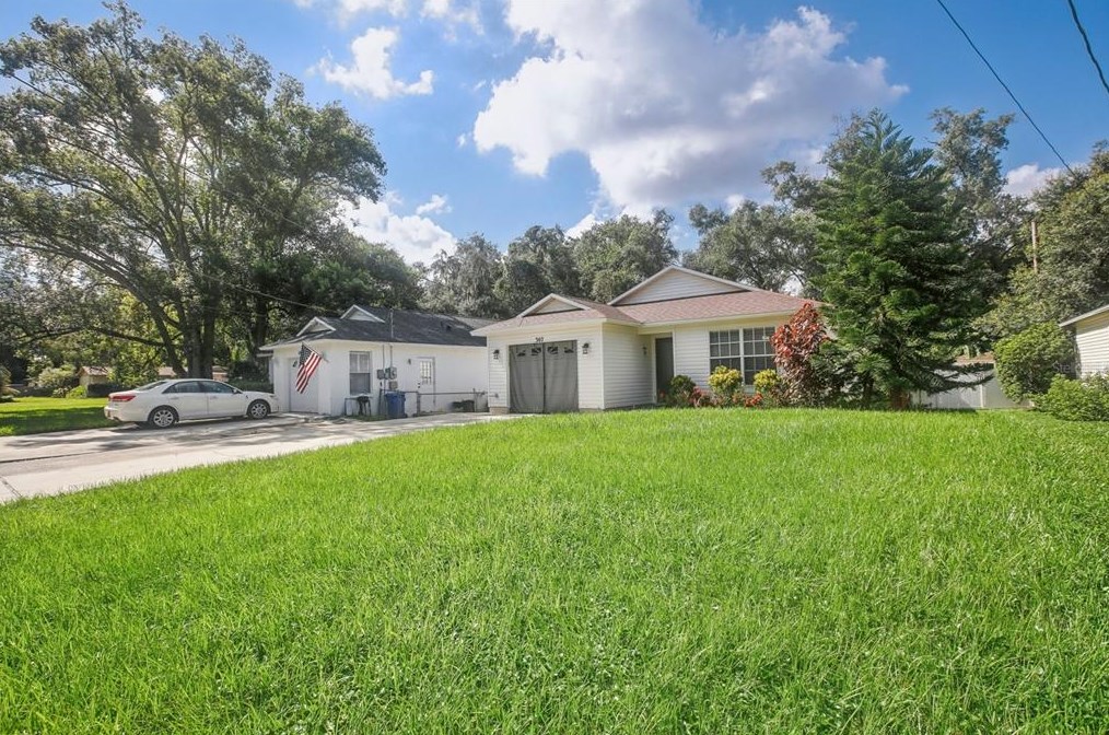 307 1st Ave Se, Lutz, FL 33549
