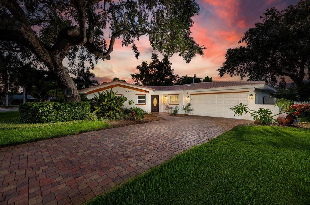6698 29th St, Saint Petersburg, FL 33712-5514