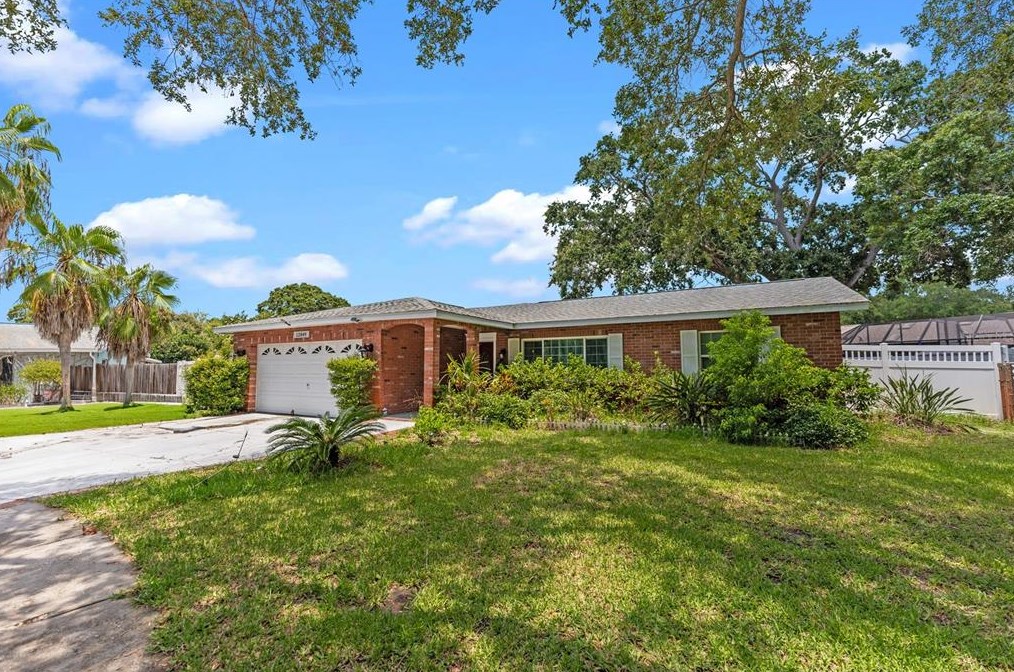 12849 Palm Dr, Largo, FL 33774