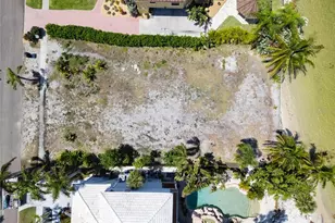 1013 Symphony Isles Blvd, Apollo Beach, FL 33572 - Photo 12