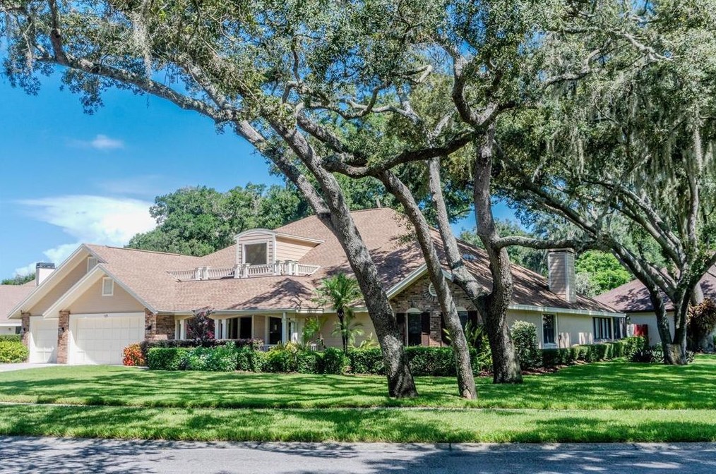121 Barrington Dr, Brandon, FL 33511