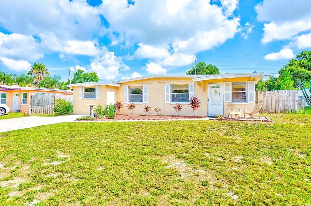 10357 108th Ave, Largo, FL 33773