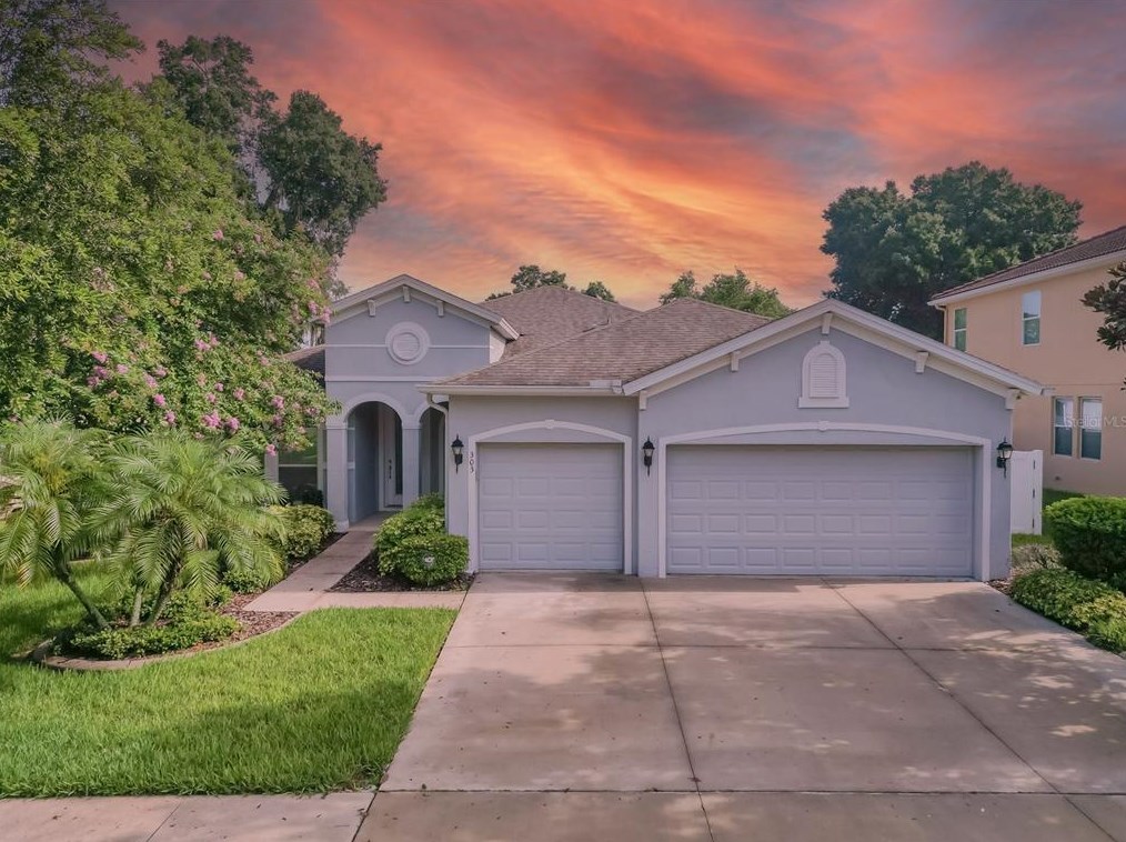 303 Parsons Woods Drive, Seffner, FL 33584
