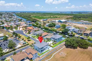 517 Treviso Dr, Apollo Beach, FL 33572 - Photo 94