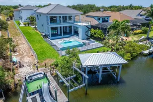 517 Treviso Dr, Apollo Beach, FL 33572 - Photo 4