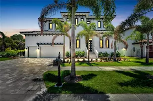 517 Treviso Dr, Apollo Beach, FL 33572 - Photo 2