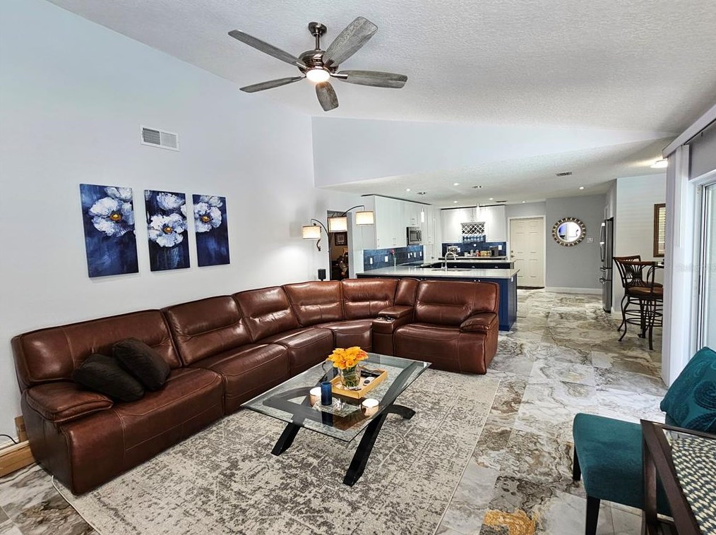 4469 Worthington Cir, Palm Harbor FL  34685-1160 exterior