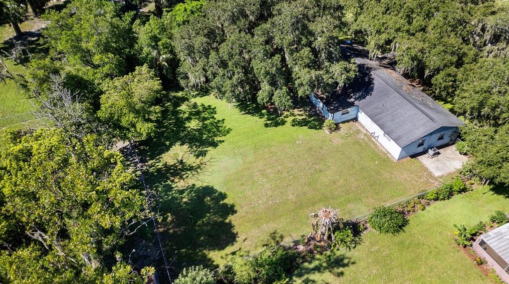 12210 Floral Ln, Thonotosassa, FL 33592