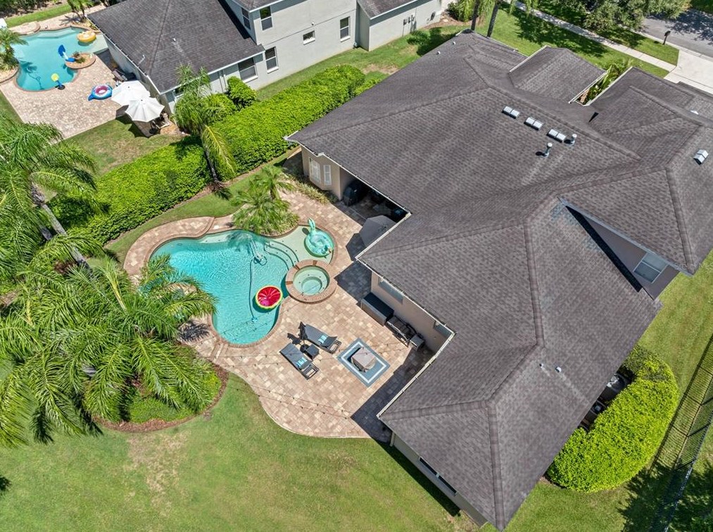 5508 Clouds Peak Dr, Lutz, FL 33558