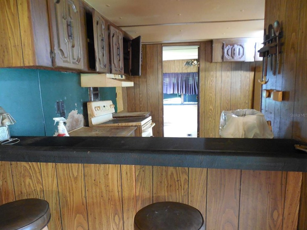 36826 Howard Ave, Dade City FL 33525-3935 exterior