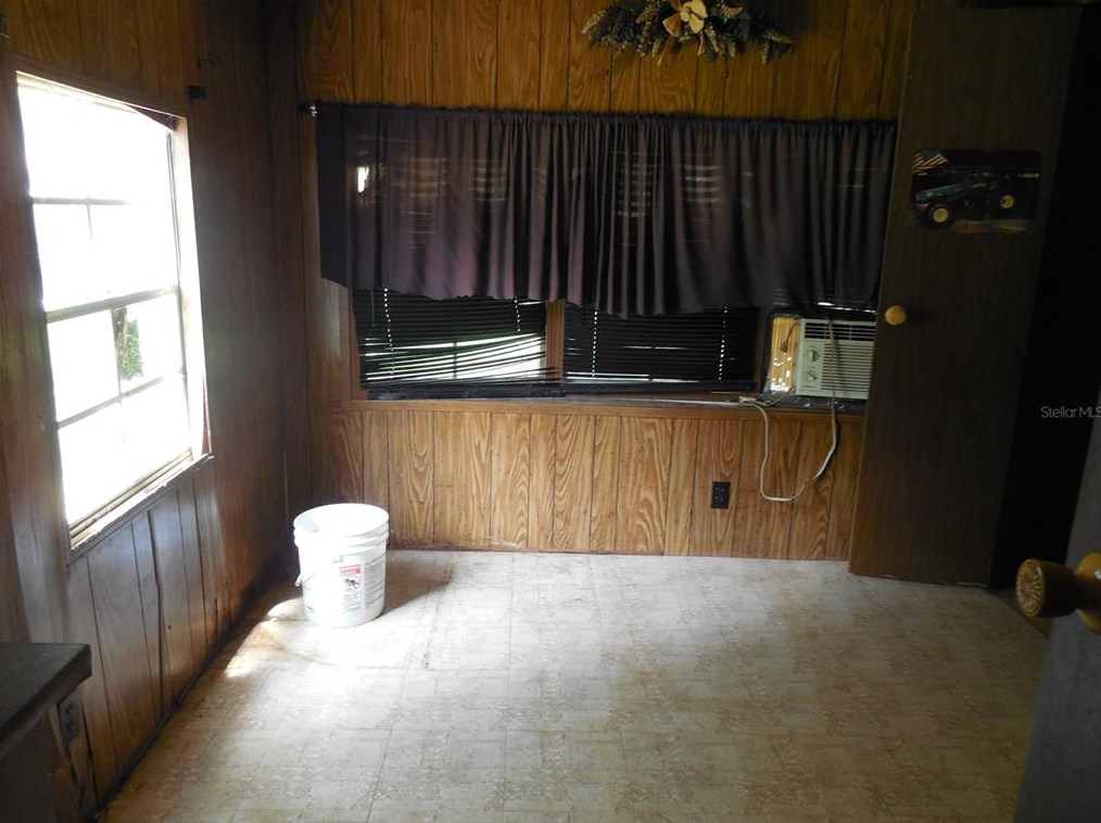 36826 Howard Ave, Dade City FL 33525-3935 exterior