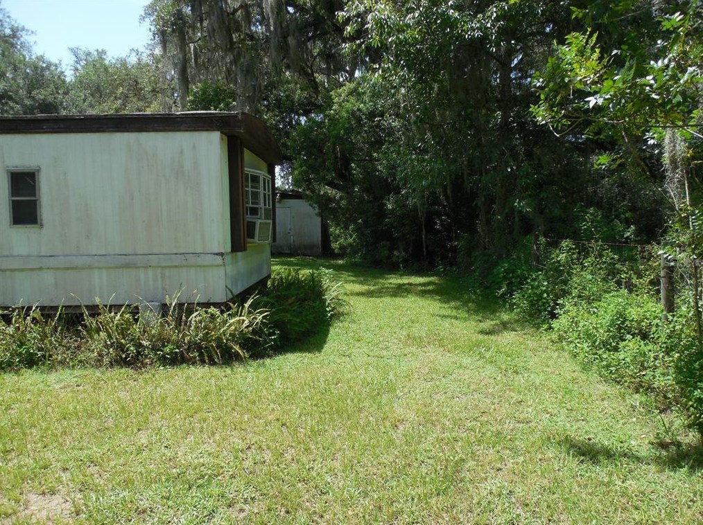 36826 Howard Ave, Dade City FL 33525-3935 exterior