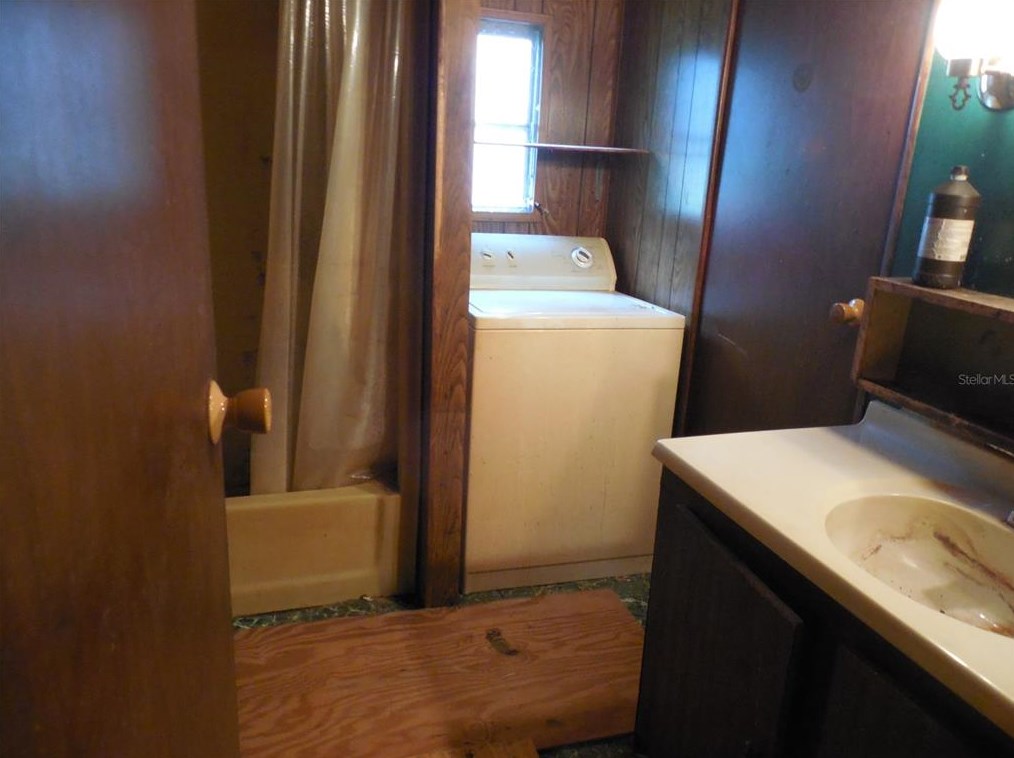 36826 Howard Ave, Dade City FL 33525-3935 exterior