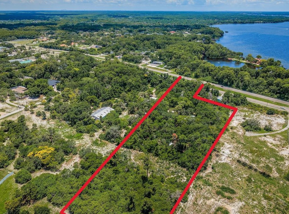 2271 Keystone Rd, Tarpon Springs, FL 34688