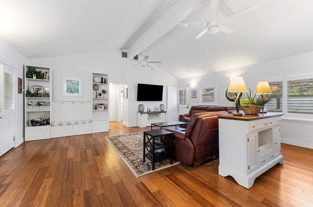 4309 Clark Ave, Tampa FL  33611-1305 exterior